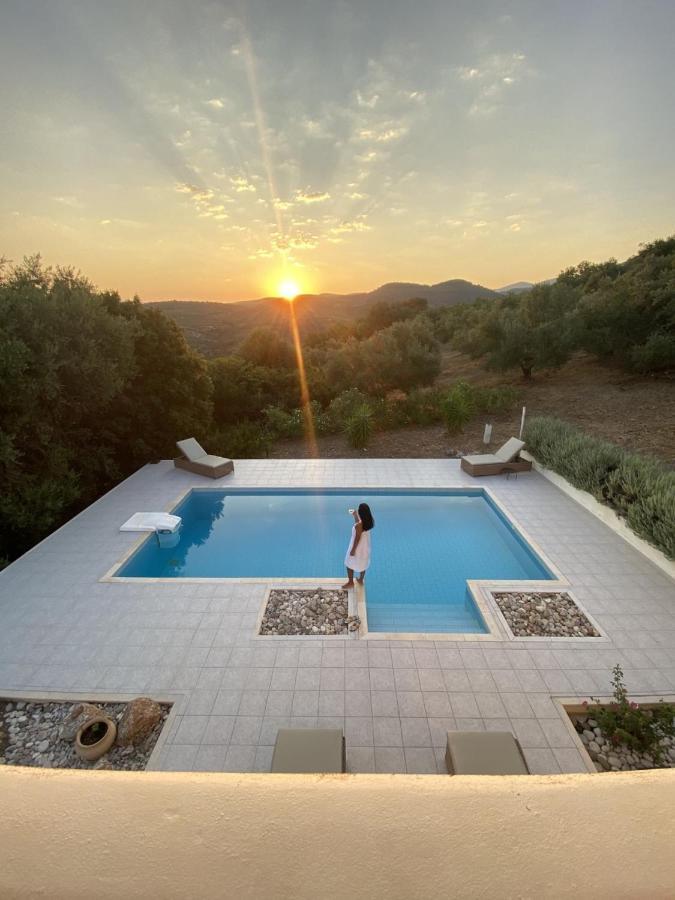 Vila Kyparissia De Wandelboom Vrises  Exteriér fotografie